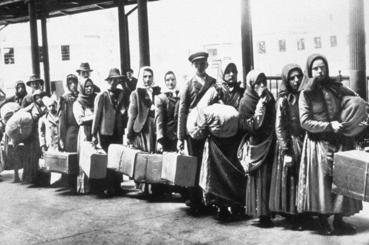 مليون ونصف سويدي هاجروا السويد خلال القرن الماضي