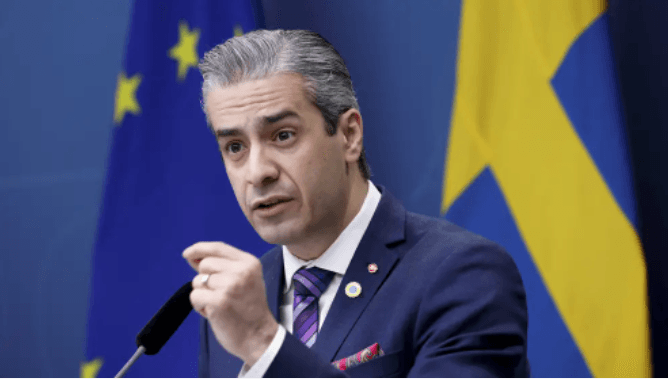 وزير الطاقة للسويديين: غيروا نظام التدفئة