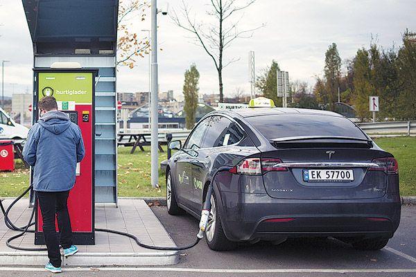  دولة أوربية تعتبر الأكثر استخداماً لسيارات "Tesla" 
