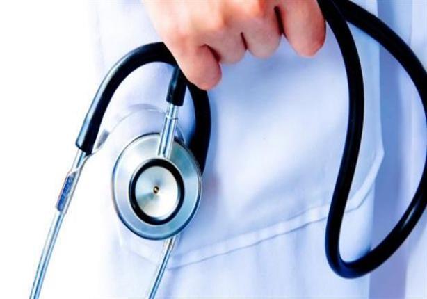 خلطت بين المرضى وأدويتهم مهدّدة حياتهم.. ممرضة لا تجيد قراءة أسماء الأدوية!
