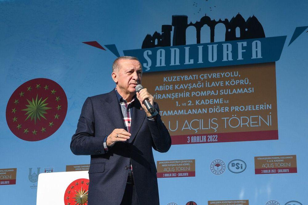 أردوغان متهم بـ«احتجاز المحجبات كرهائن»!