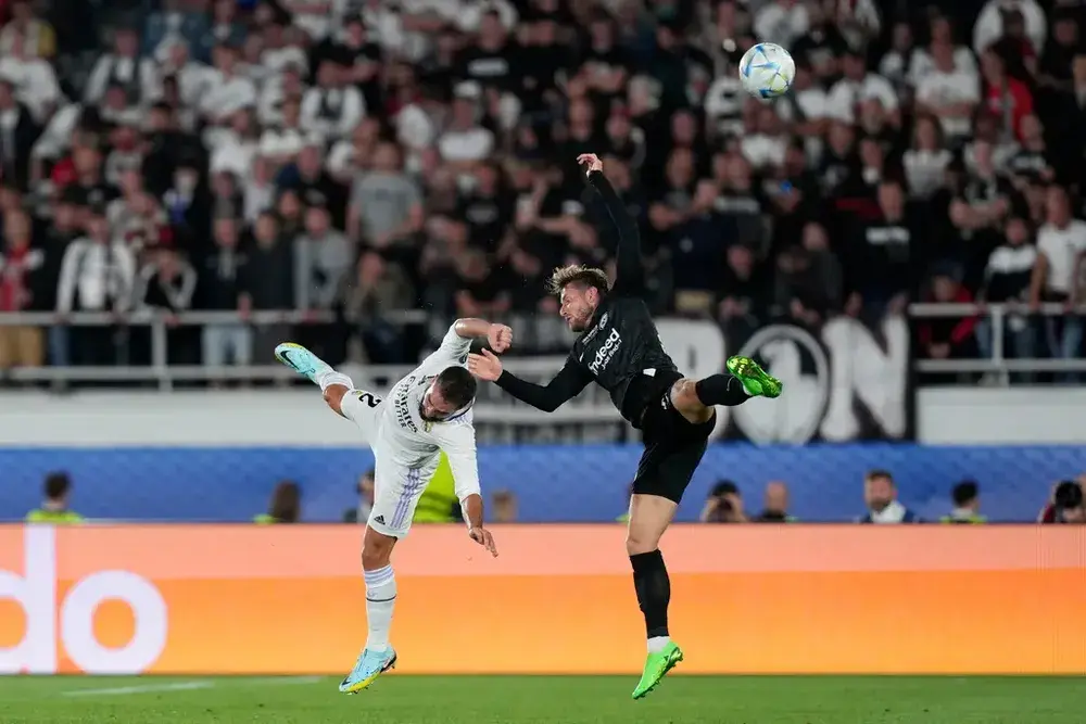 ريال مدريد يفوز بكأس السوبر الأوروبي (مع الصور)