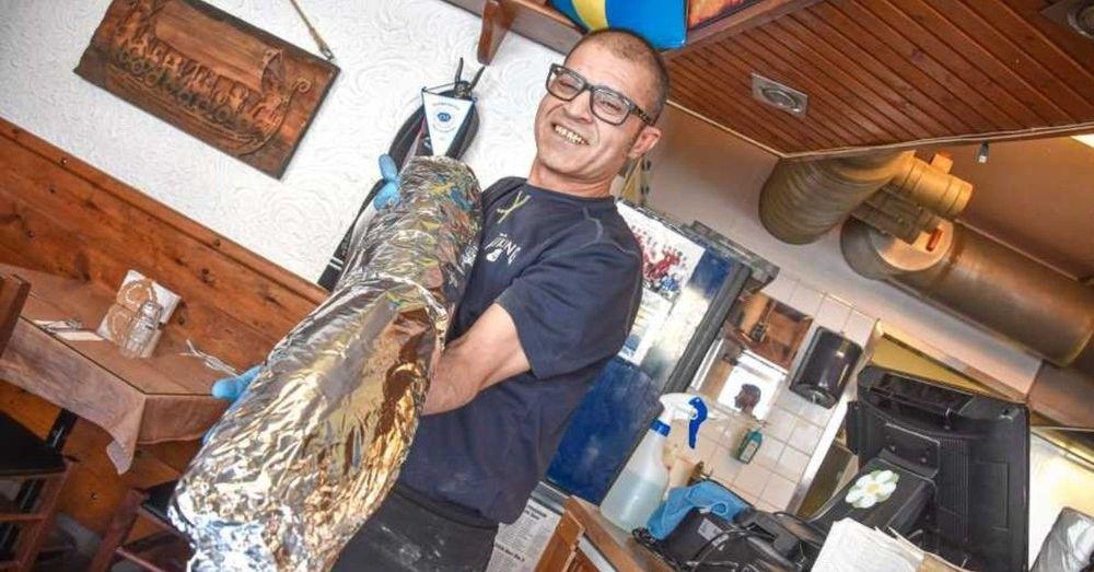 تحدي الكباب العملاق لدعم الأنشطة الاجتماعية