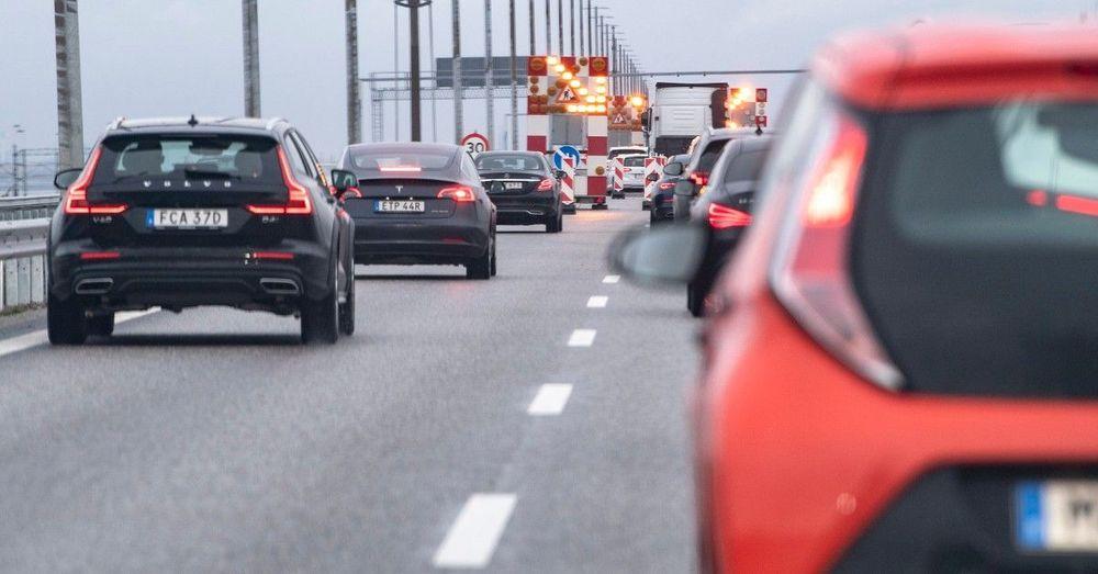 مطالبات بوقف السفر من الدنمارك إلى السويد
