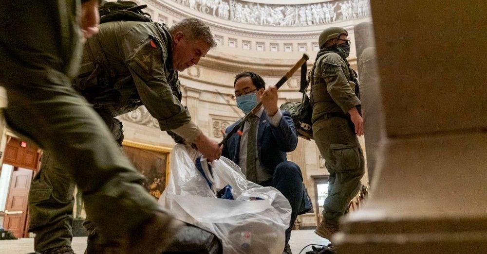 شرطة واشنطن: مقتل 4 أشخاص في اقتحام مبنى الكونغرس