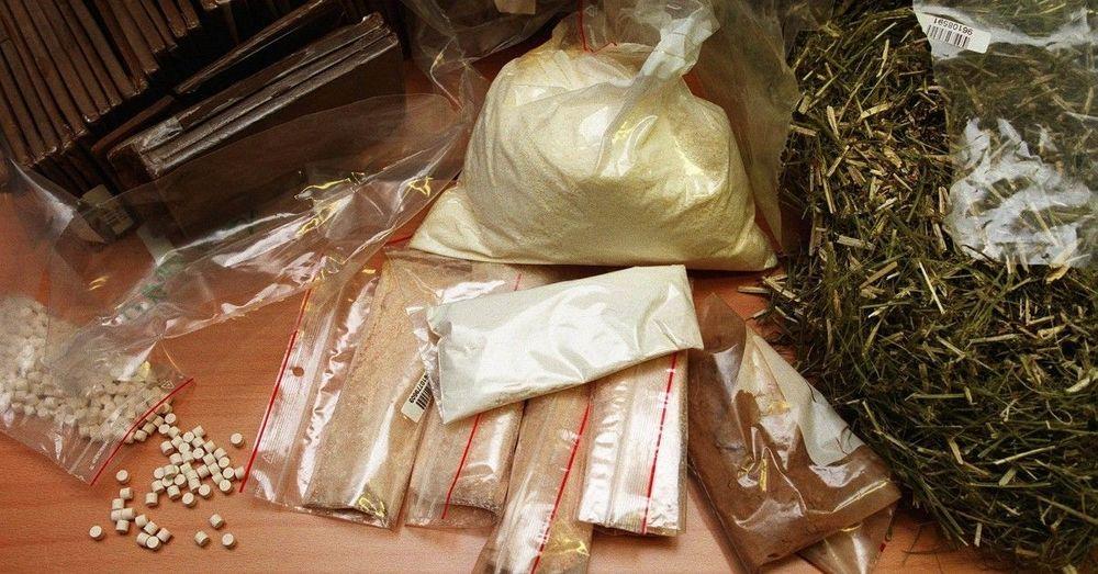الجمارك السويدية تنصب كميناً لتجار حشيش