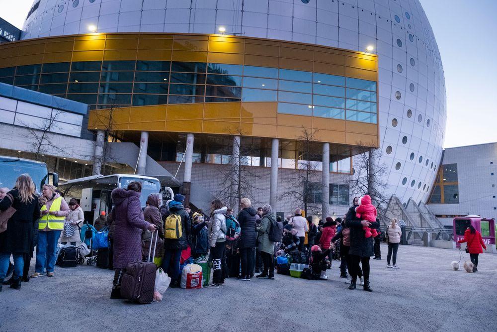 انخفاض في عدد اللاجئين الأوكرانيين القادمين إلى السويد