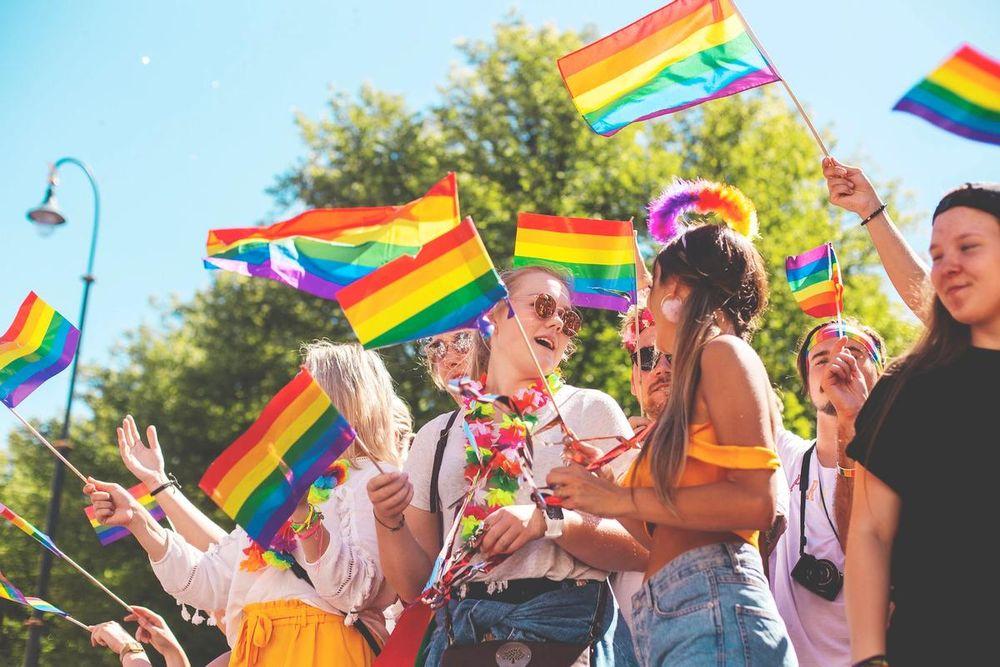 شرطة النرويج تعطي الضوء الأخضر لـ"موكب الفخر" للمنتمين لمجتمع الميم عين
