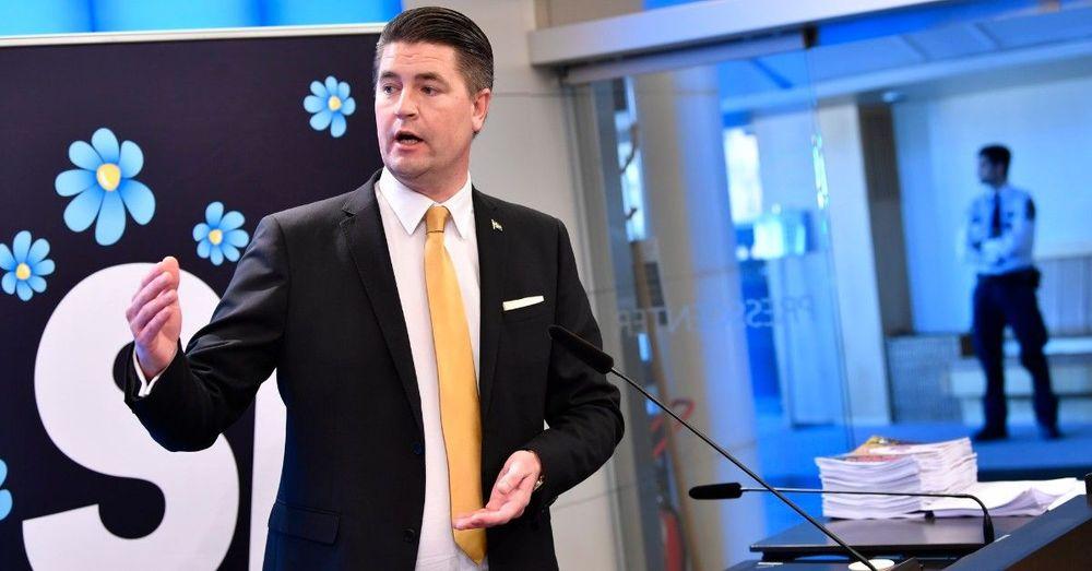 ديمقراطيو السويد: 10 الاف كرون لكل مواطن