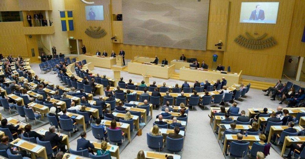 غالبية أحزاب البرلمان تؤيد تشديد عقوبة شراء الجنس