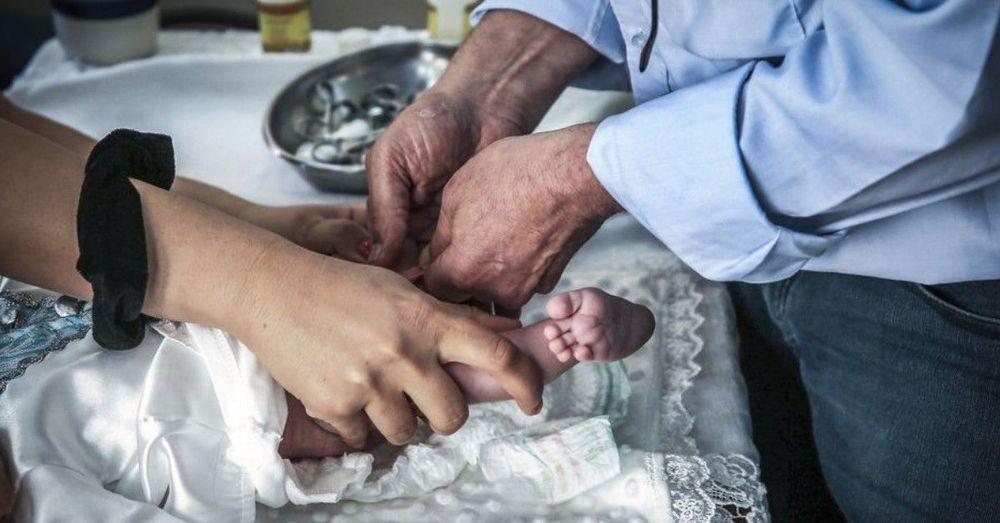محاكمة رجل سوري يقوم بختان الأطفال بدون ترخيص