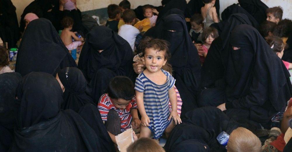 مجموعة نساء من داعش في طريقهن إلى السويد