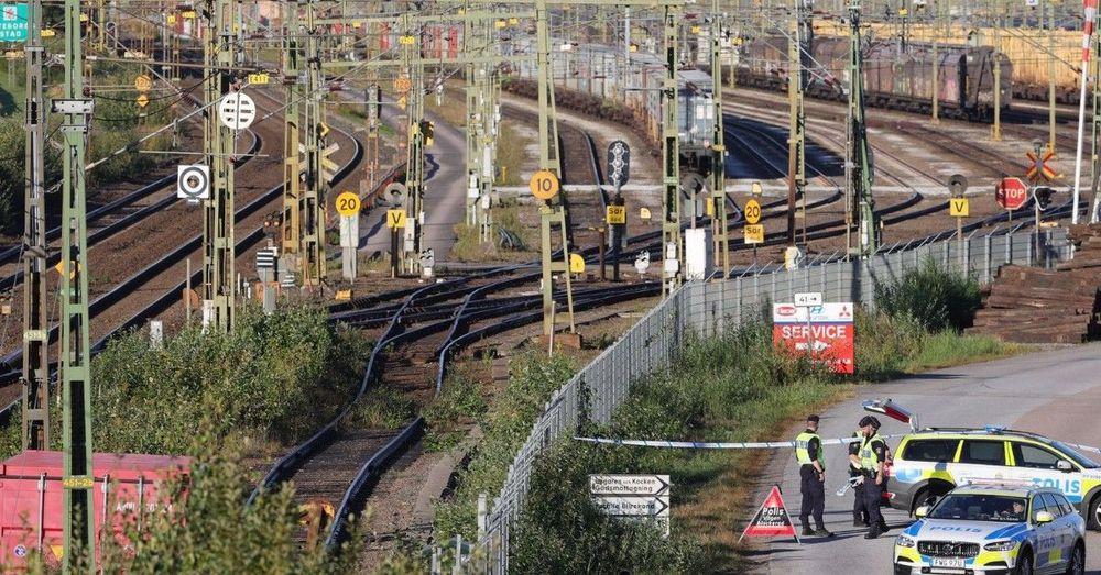 مخاوف من تسرب انبعاثات خطيرة بعد حادث قطار