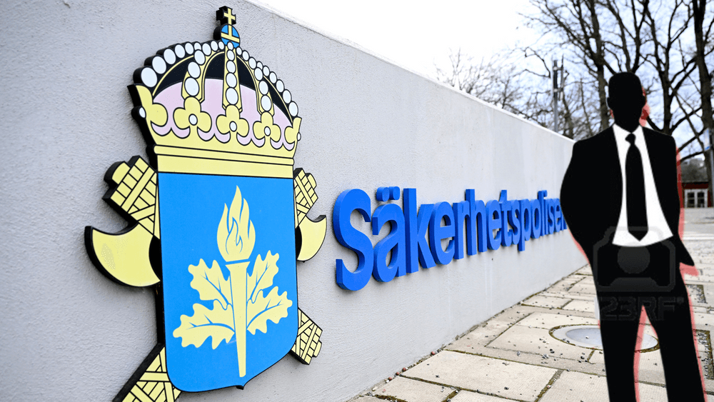 بلوماسياً سويدياً 