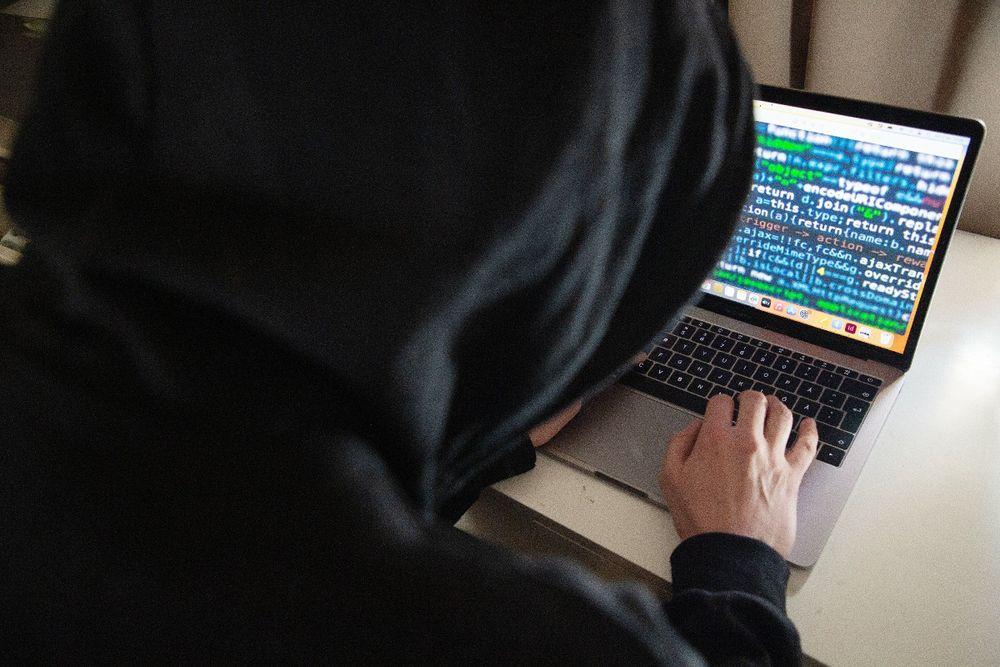 هجمات إلكترونية غامضة وواسعة النطاق تستهدف السلطات السويدية وتثير المخاوف من قدرات القراصنة!

