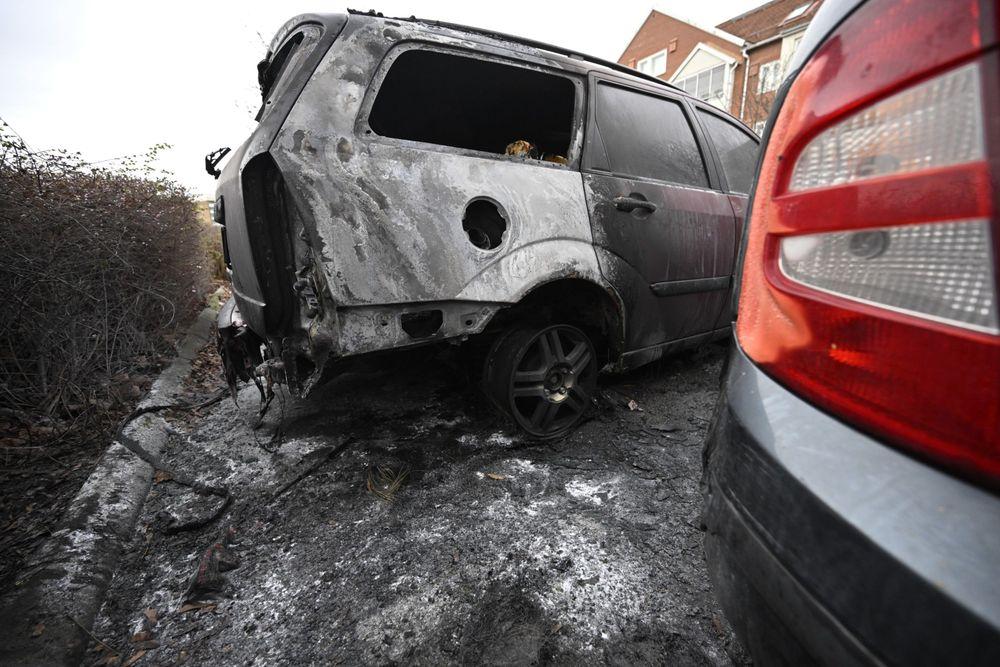 احتراق عدة سيارات في السويد