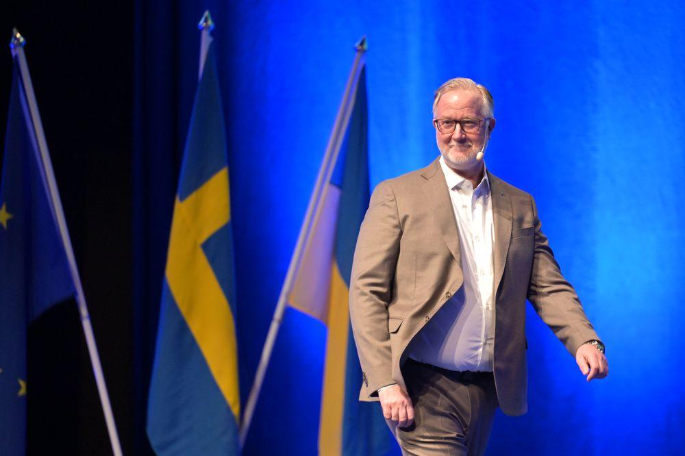 رئيس حزب الليبراليين السويدي