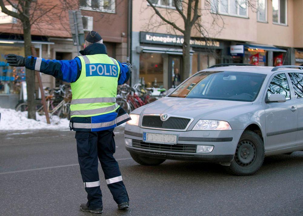 تزايد في مخالفات القيادة.. الأسباب الأكثر شيوعاً لسحب رخص القيادة في السويد
