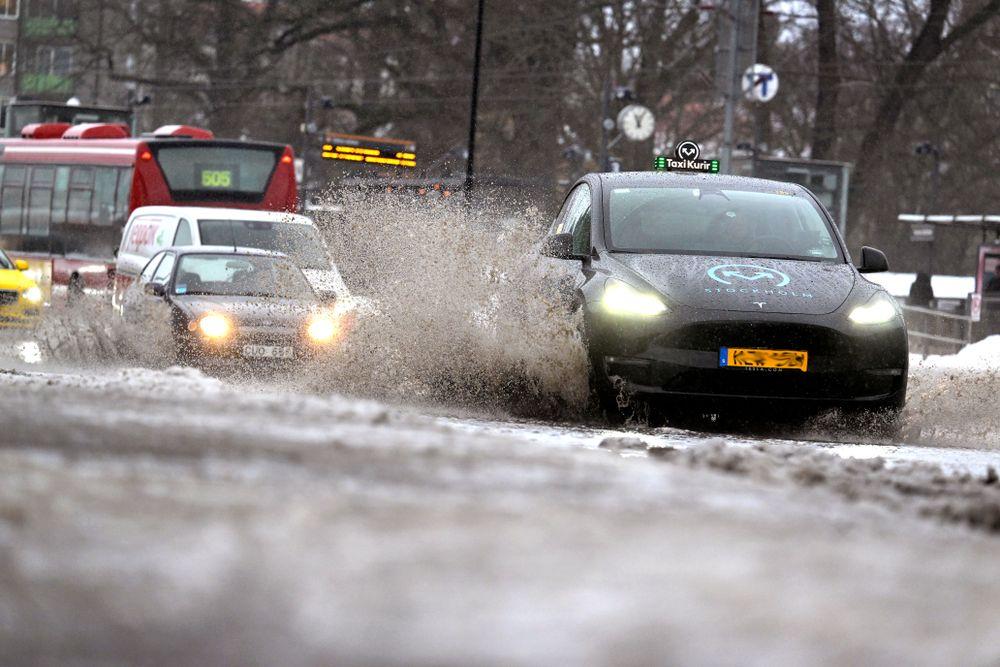 المعهد السويدي للأرصاد الجوية  (SMHI)