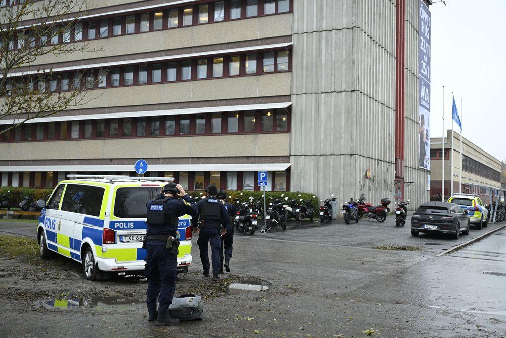مسلح يقتحم مدرسة في السويد