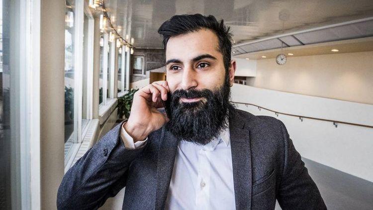 سياسي سويدي كان لاجئاً يرفض استقبال اللاجئين الآن