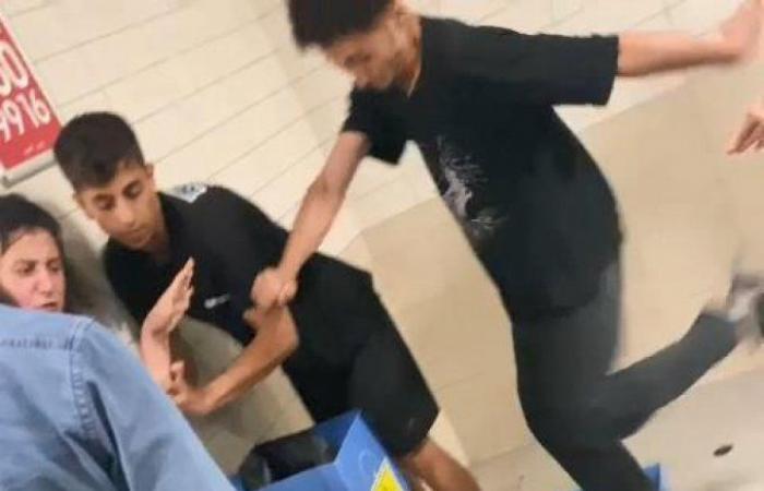 بعد الاعتداء عليه: ظهور براءة لاجئ سوري في تركيا اتهم زوراً بتصوير فتيات