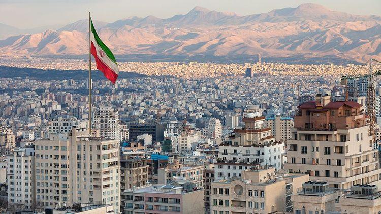 إيران