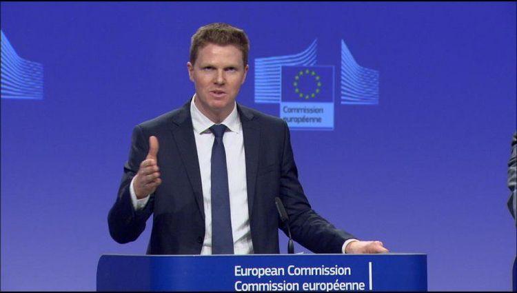 دول الاتحاد الأوروبي تسمح للمسافرين الذين تلقوا تلقيحا ضد كوفيد-19 بدخول أراضيها
