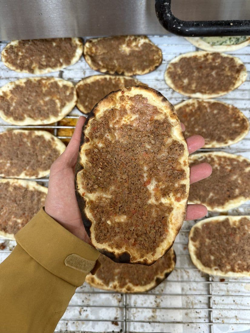 الصفيحة في مناقيش شامية