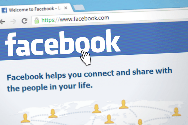 "فيسبوك" تخطط لتغيير اسم الشركة خلال أيام