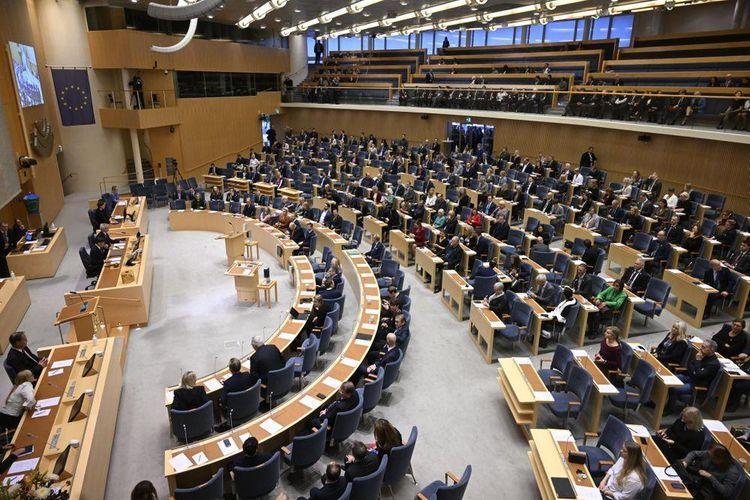 وسط انتقادات شديدة: البرلمان السويدي يصوّت بـ «نعم» لقانون التجسس