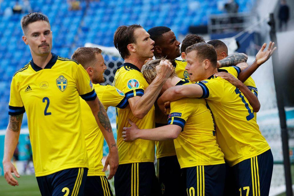 كيف تأهلت السويد إلى دور الـ16 في كأس أمم أوروبا بدون أن تلعب مباراتها الأخيرة؟ 
