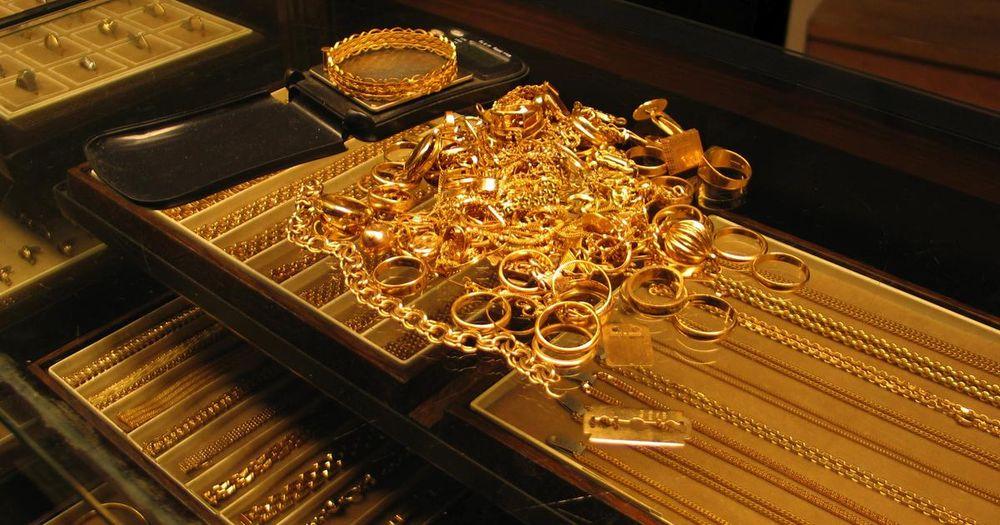 متاجر ذهب في مالمو متهمة ببيع مجوهرات مسروقة