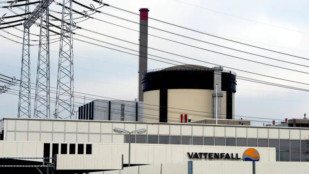 حقيقة أم إشاعة: هل أغلقت الحكومة السويدية بالفعل محطتين للطاقة النووية؟
