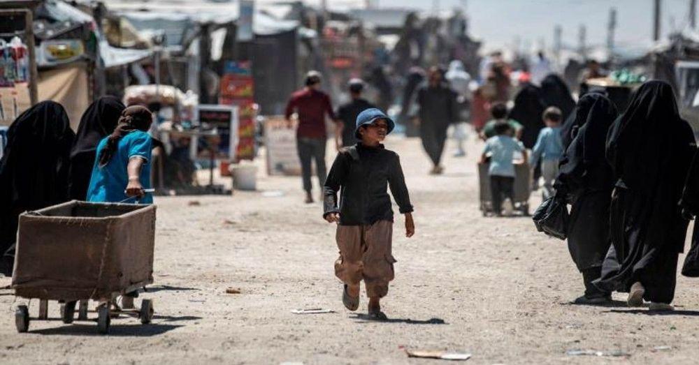 فرنسا تعيد سبعة أطفال "في وضع صحي صعب" من أبناء الجهاديين في سوريا