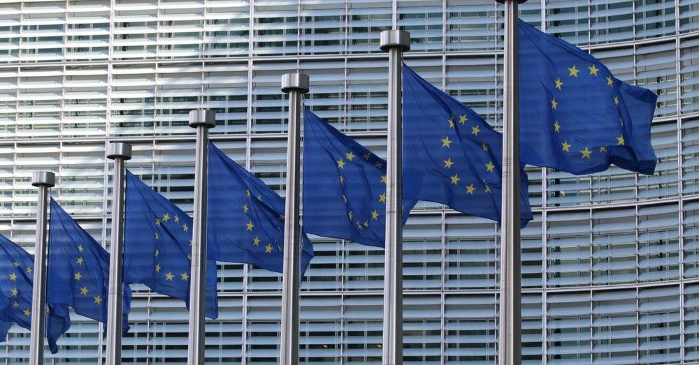 الاتحاد الأوروبي "يطوي صفحة ترامب" ويحدد أولويات الشراكة مع الإدارة الأمريكية الجديدة