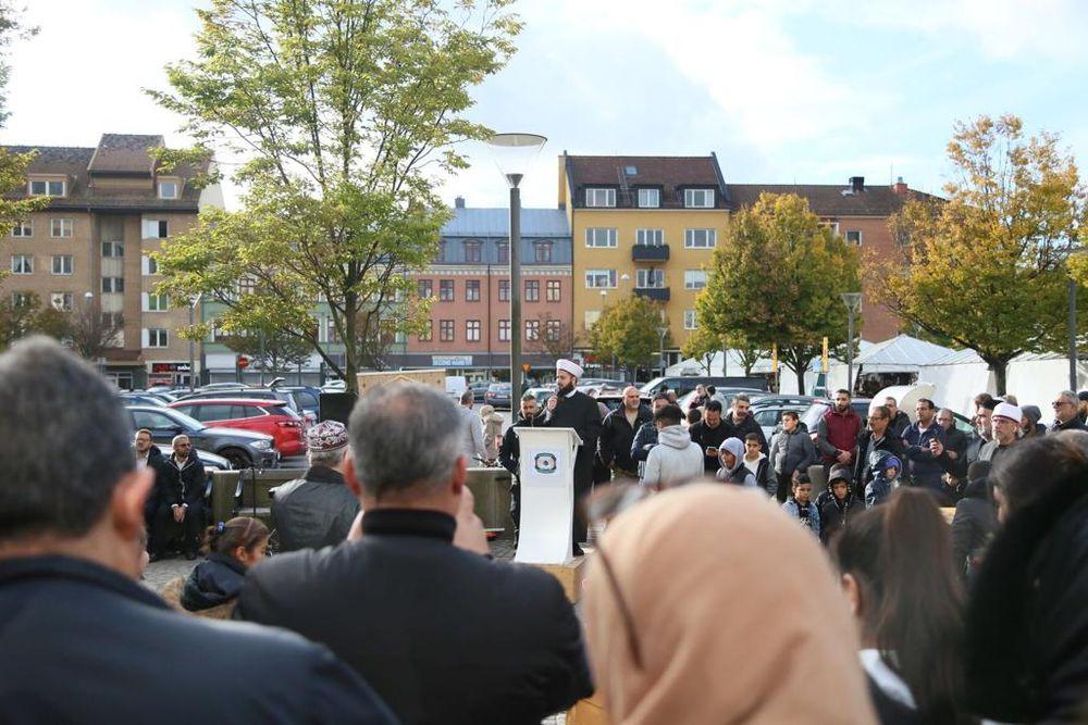 المسلمون في السويد يحيون ذكرى المولد النبوي الشريف 