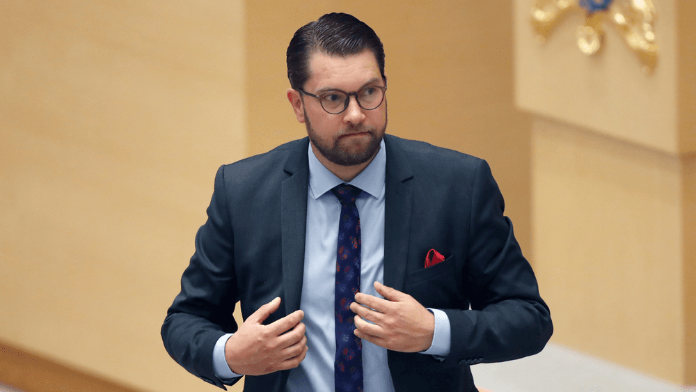 أوكيسون: الحكومة تحاول خداع السويديين