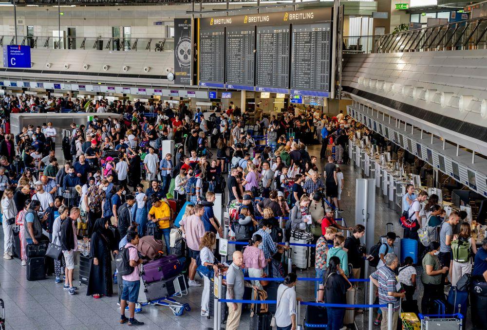المطارات الأكثر تضررًا في العالم لجهة التأخير وإلغاء الرحلات الصيفية.. مطارات السويد ليست ضمنها 
