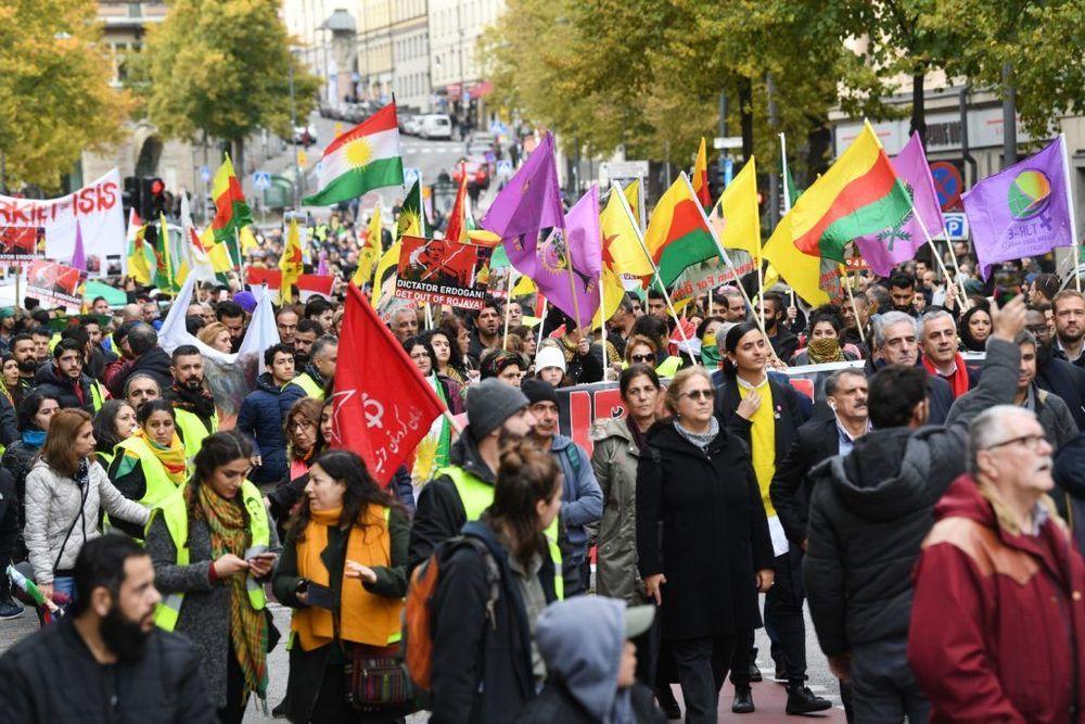 الناشطين الأكراد في السويد… كبش فداء الانضمام للناتو؟

