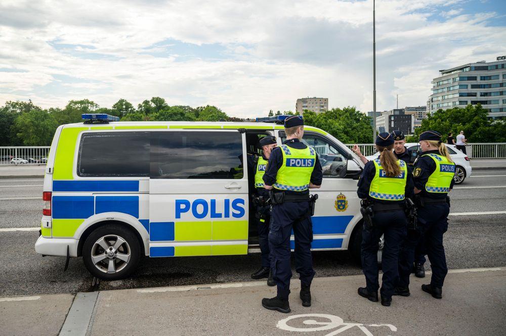 ماذا يجري حينما يتم إلقاء القبض على أحد الأجانب في السويد؟