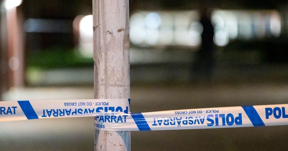 عصابة تعتدي بالضرب على عدة أشخاص في بلدية سويدية