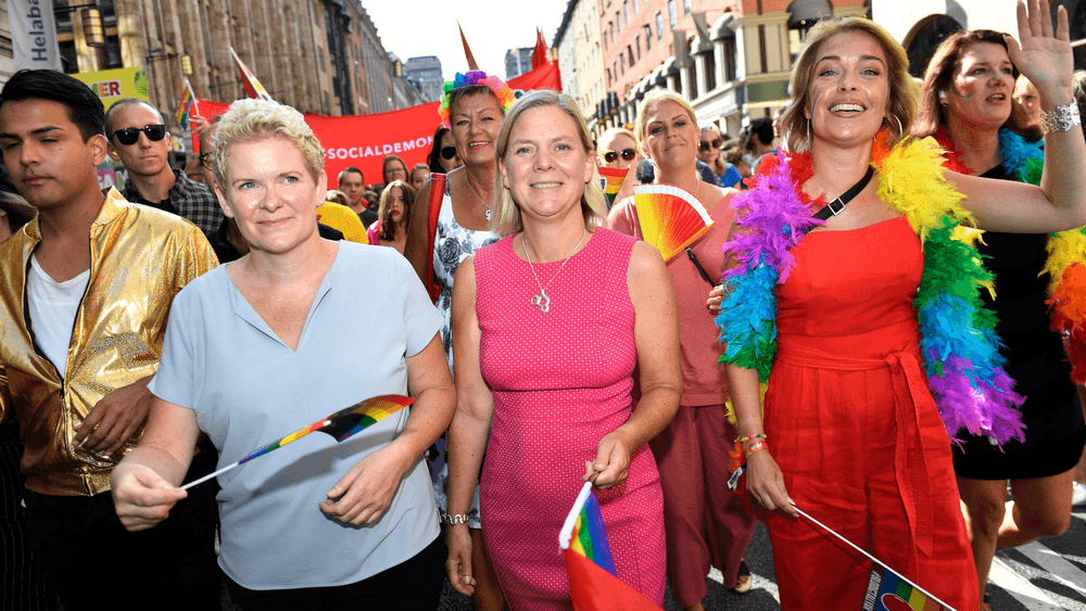 لماذا تعتبر السويد دولة المنتمين لمجتمع الميم عين المثالية؟
