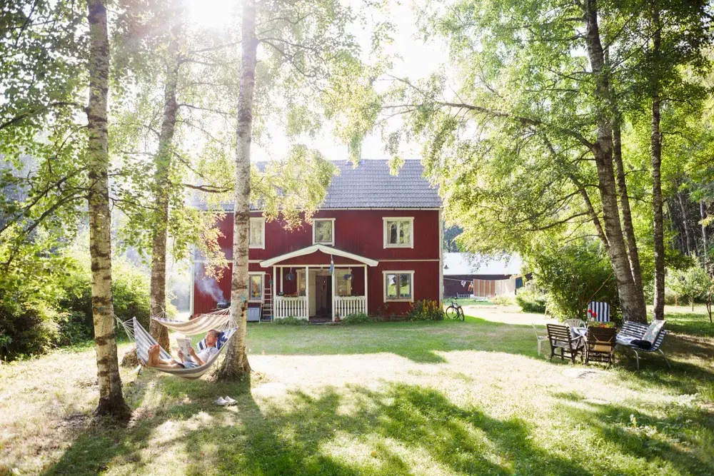 لماذا يحب السويديون المنازل الريفية؟