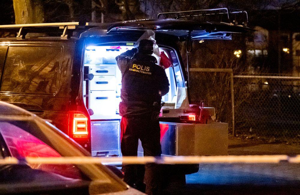 مقتل شاب وإصابة آخر بطعن حادّ في منطقة سويدية
