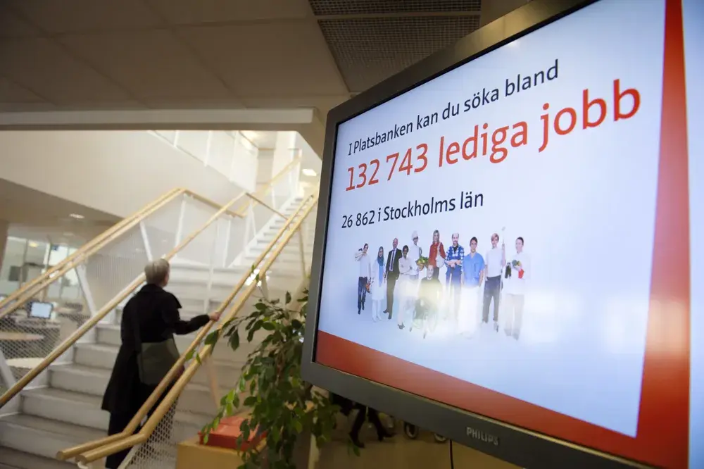 نسبة البطالة تخالف توقعات الحكومة السويدية

