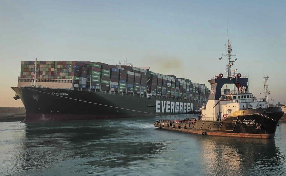 مصر تحتجز سفينة إيفرجرين مقابل مليار دولار.. وشركات سويدية مطالبة بالدفع