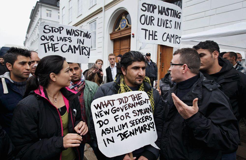 الدنمارك تعتزم ترحيل السوريين إلى دولة أفريقية.. ومنظمة العفو الدولية تنتقد 
