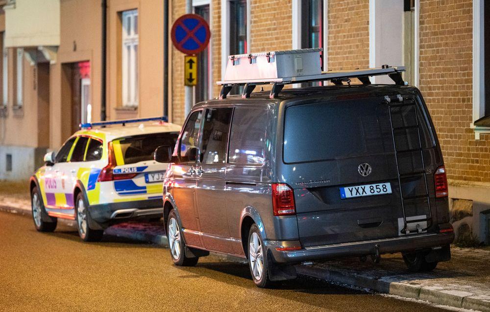 أربعة لصوص يخدعون الشرطة ويحتلون شقةً في السويد بإذن وهمي من صاحبها!
