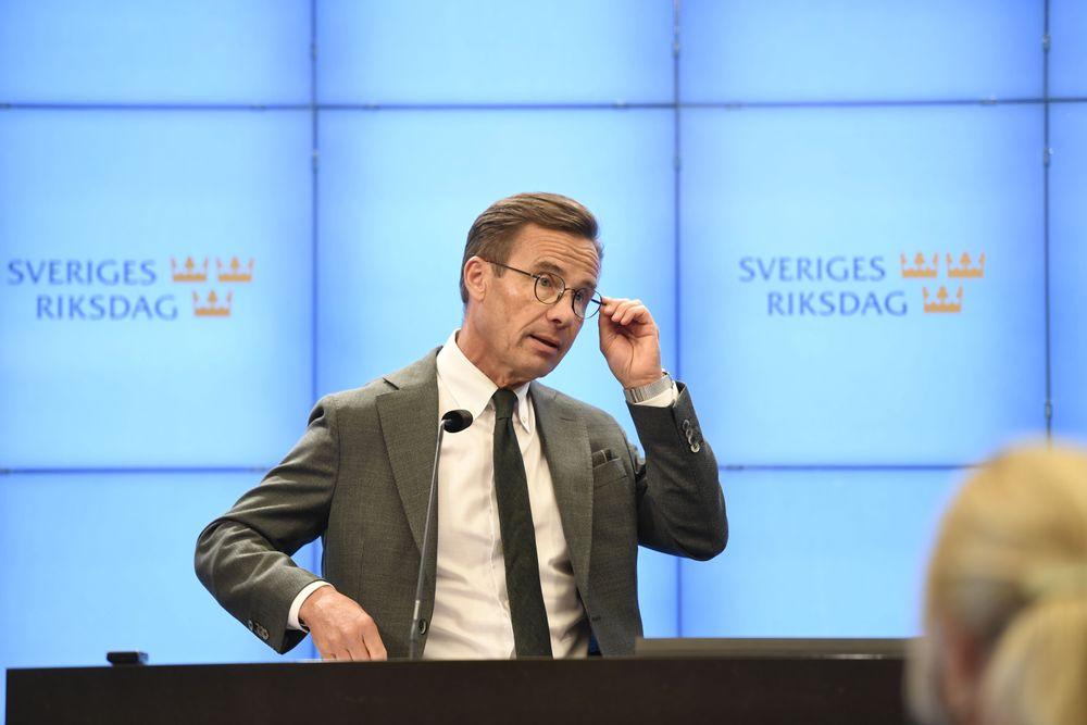 أولف كريسترسون: الهجرة أصبحت عبئًا على السويد
